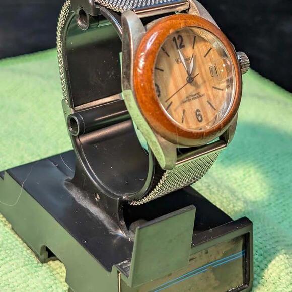 1990's Never Worn Canix (Lanix) Wood Grain Automatic Mechanical Glow Hands - Picture 2 of 7